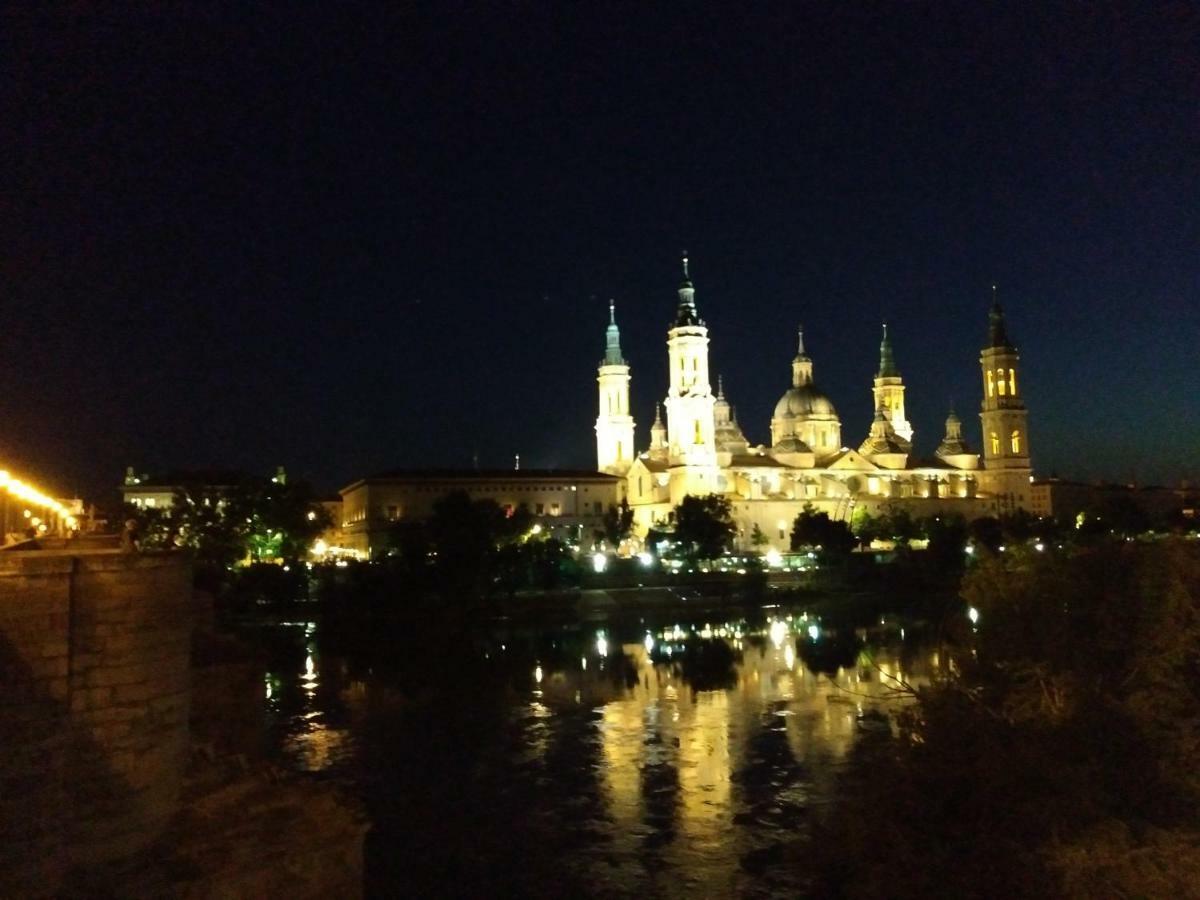 Acojedor Piso A Metros Del Pilar Y Plaza Espana Saragozza Esterno foto